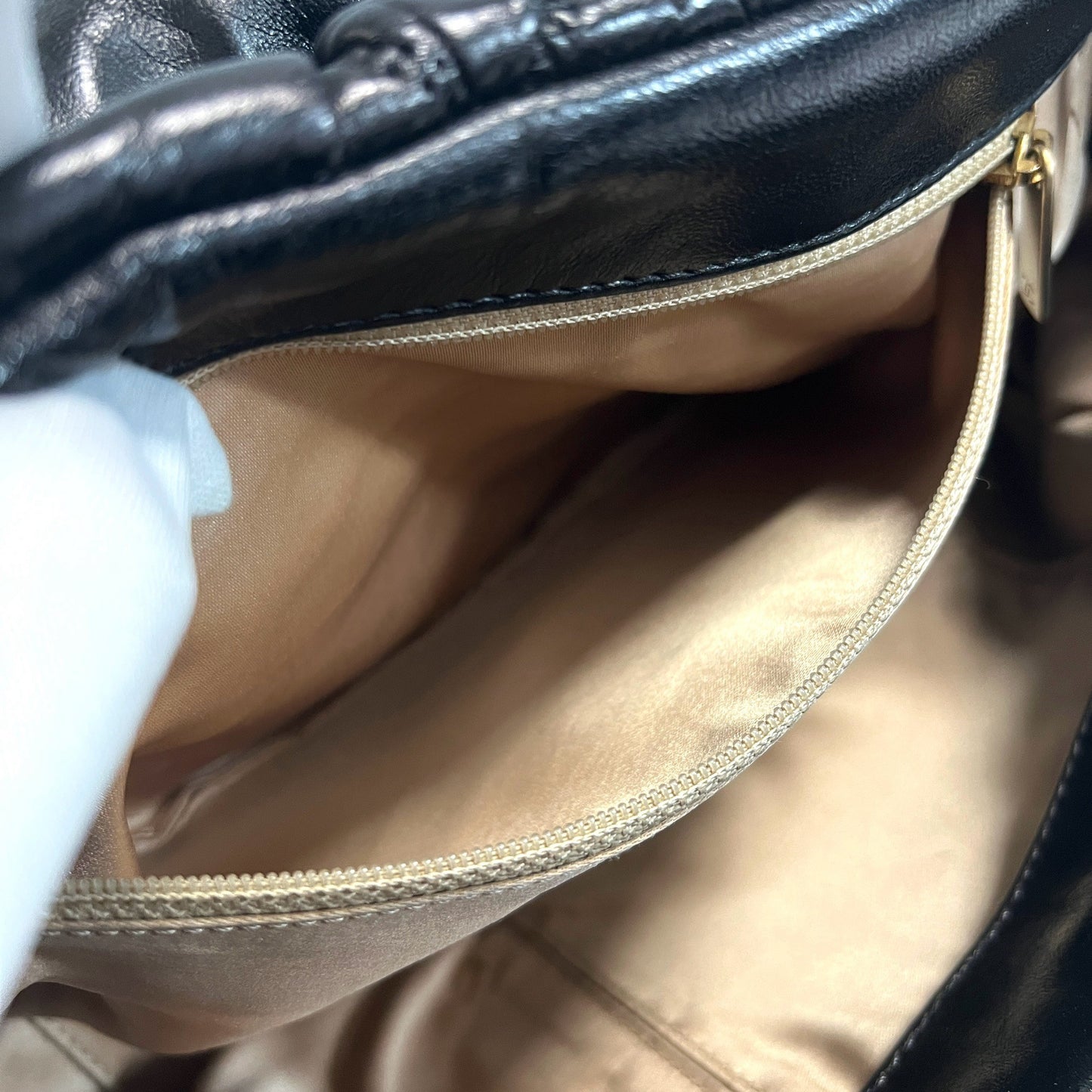 CHANEL シャネル ワンショルダーバッグ バブルキルト マトラッセ
