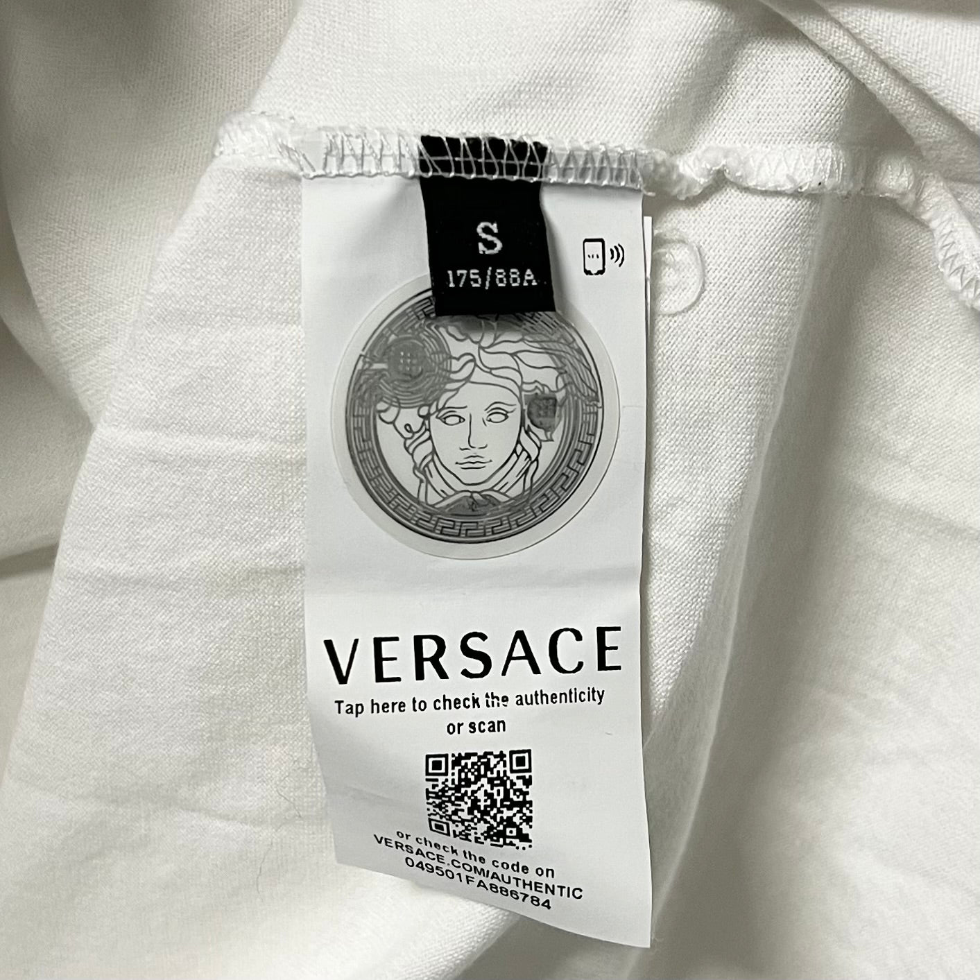 VERSACE ヴェルサーチ ヴェルサーチェ Tシャツ ホワイト モックネック