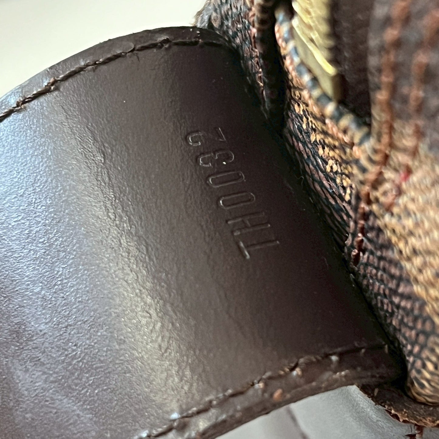 ルイヴィトン ショルダーバッグ ナヴィグリオ