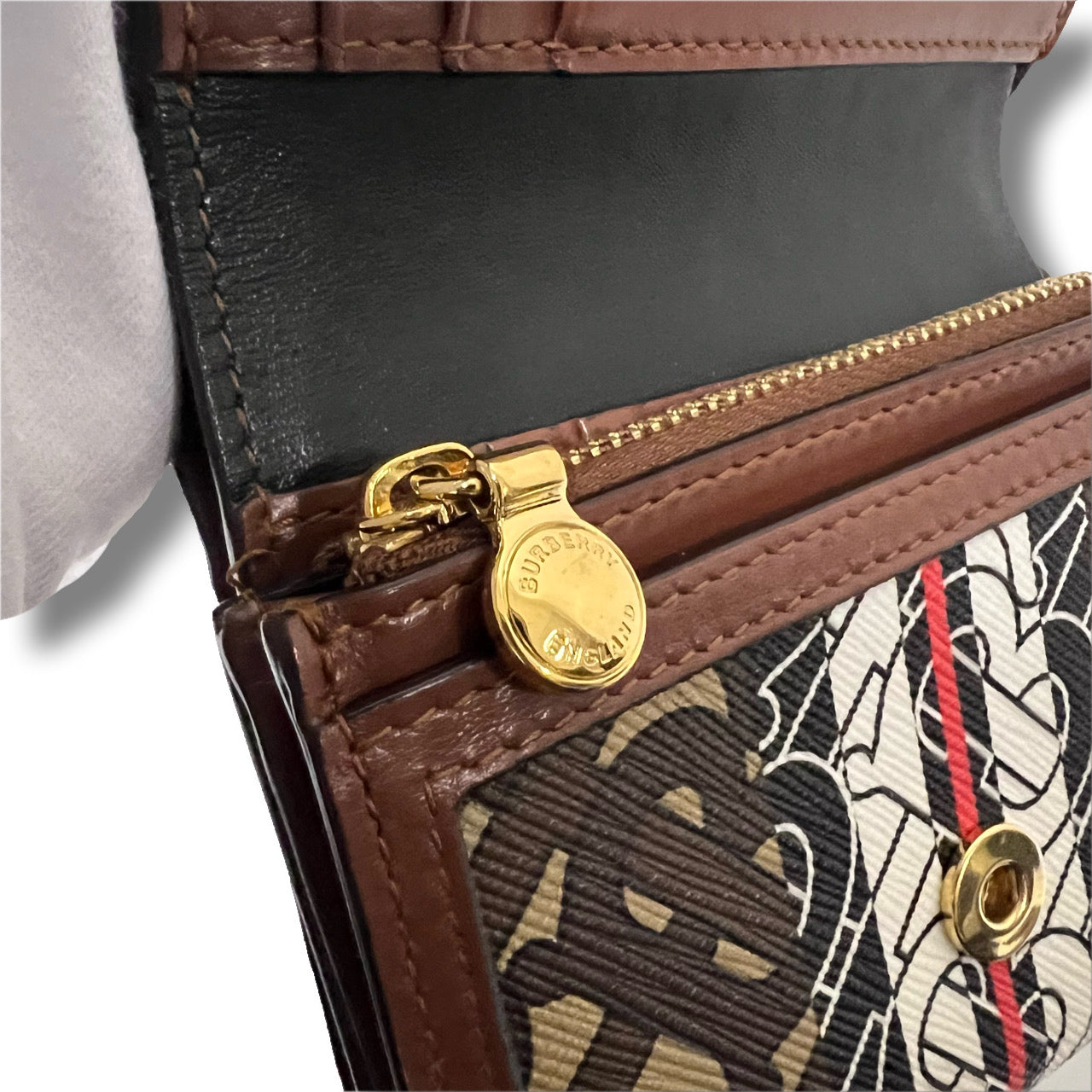 Burberry バーバリー 二つ折り財布 モノグラム