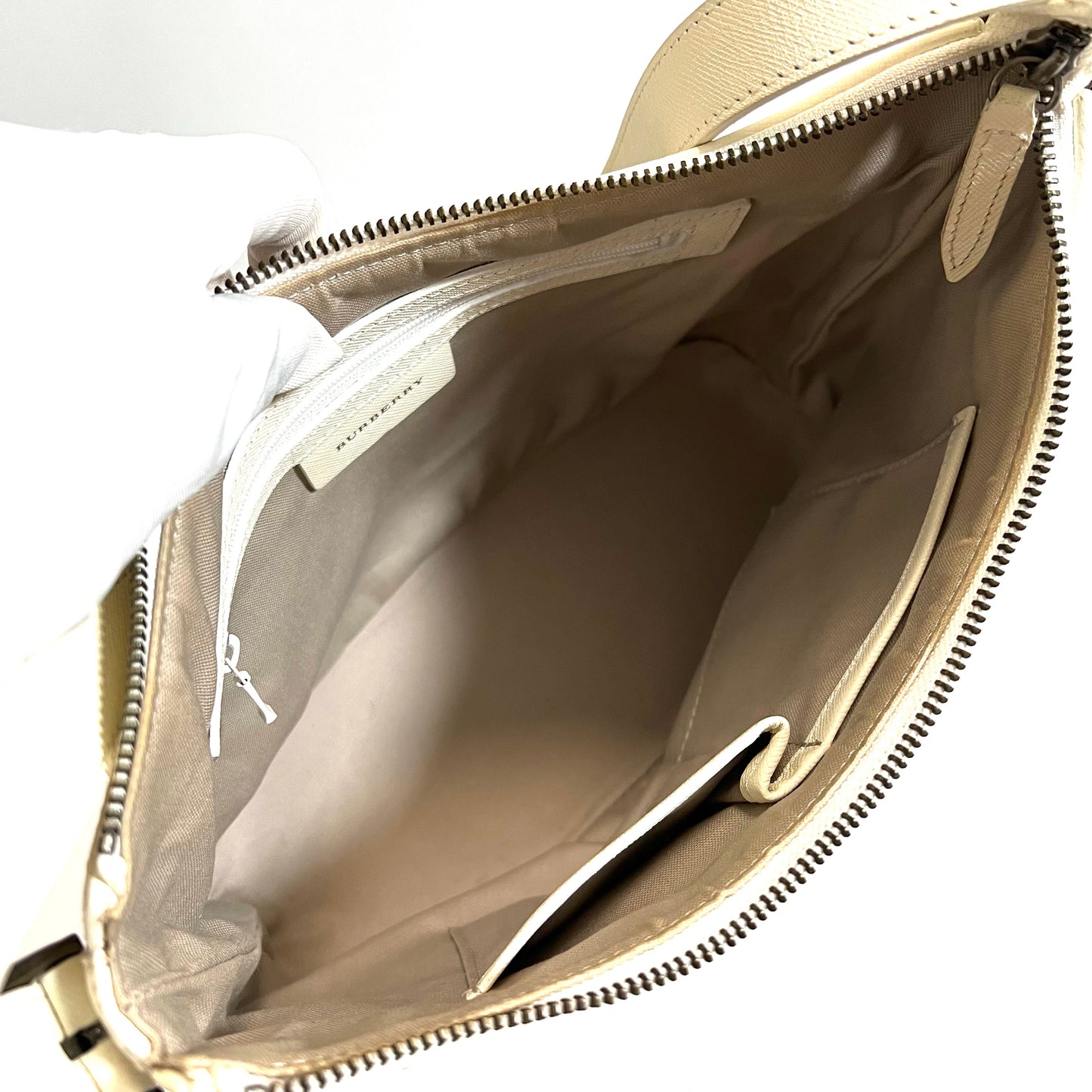 Burberry バーバリー ワンショルダーバッグ ノバチェック