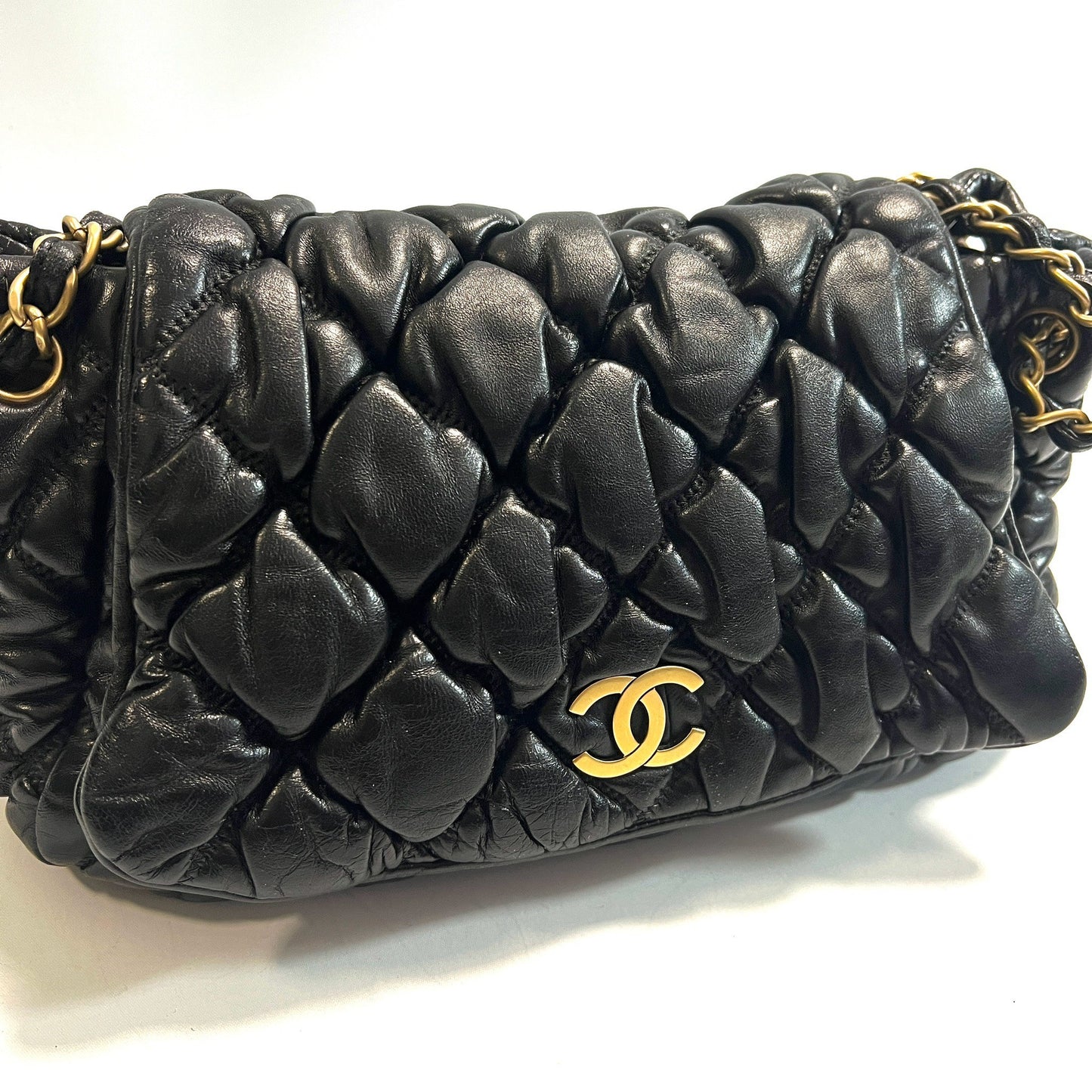CHANEL シャネル ワンショルダーバッグ バブルキルト マトラッセ