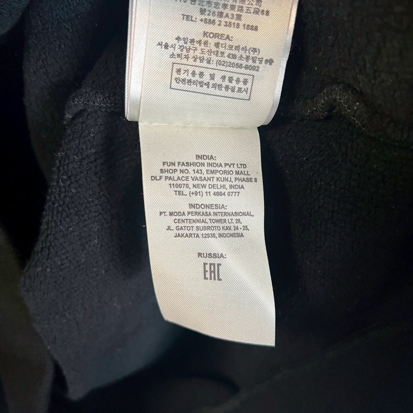 FENDI フェンディ パーカー サイドライン