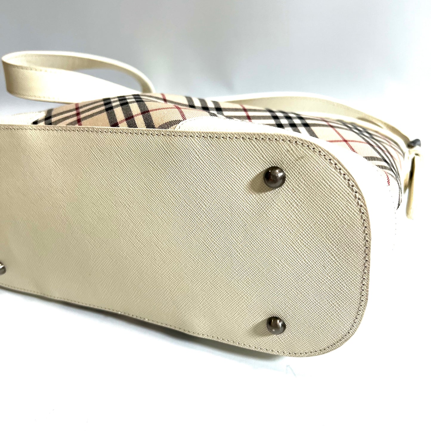 Burberry バーバリー ワンショルダーバッグ ノバチェック