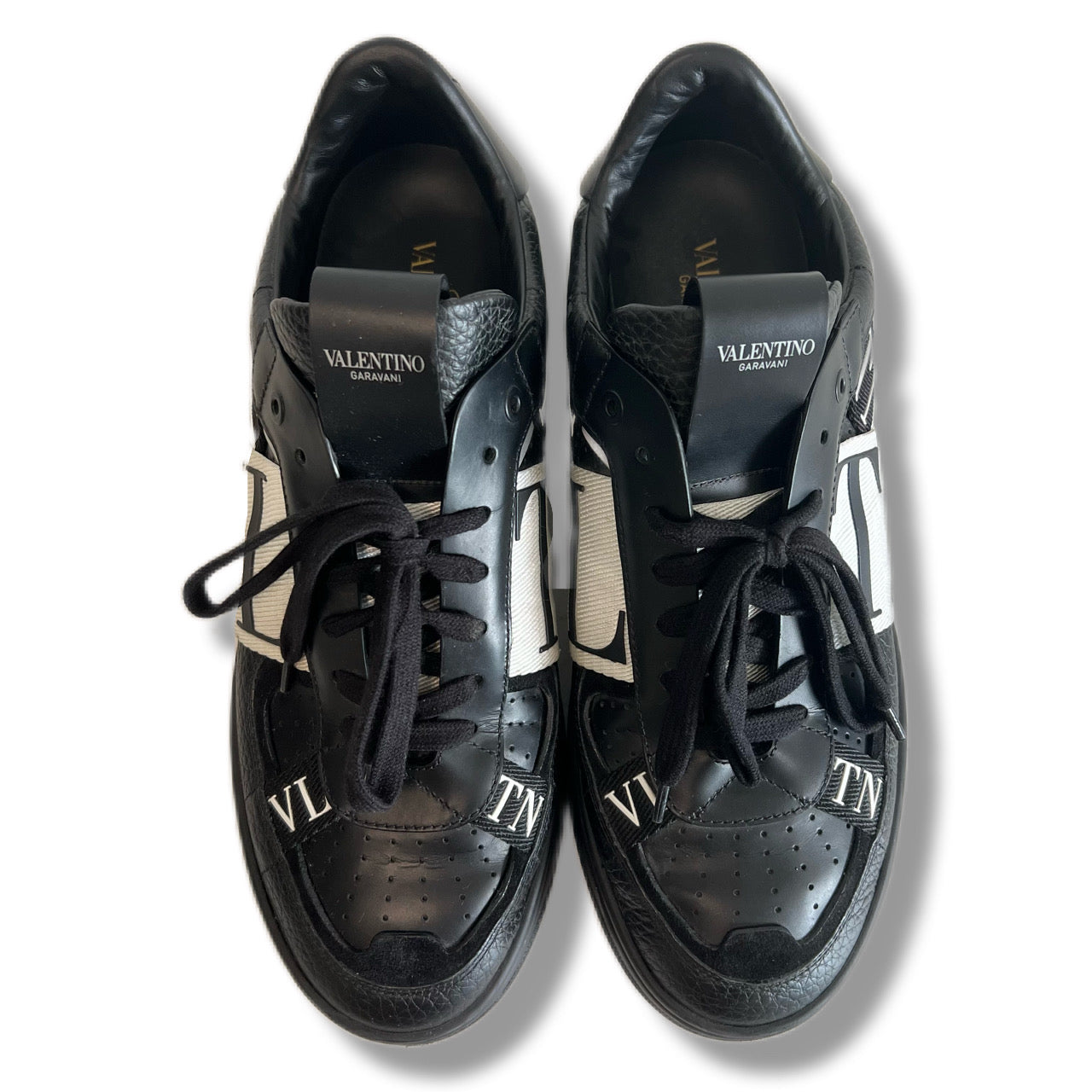 VALENTINO Valentino sneakers in leather and black