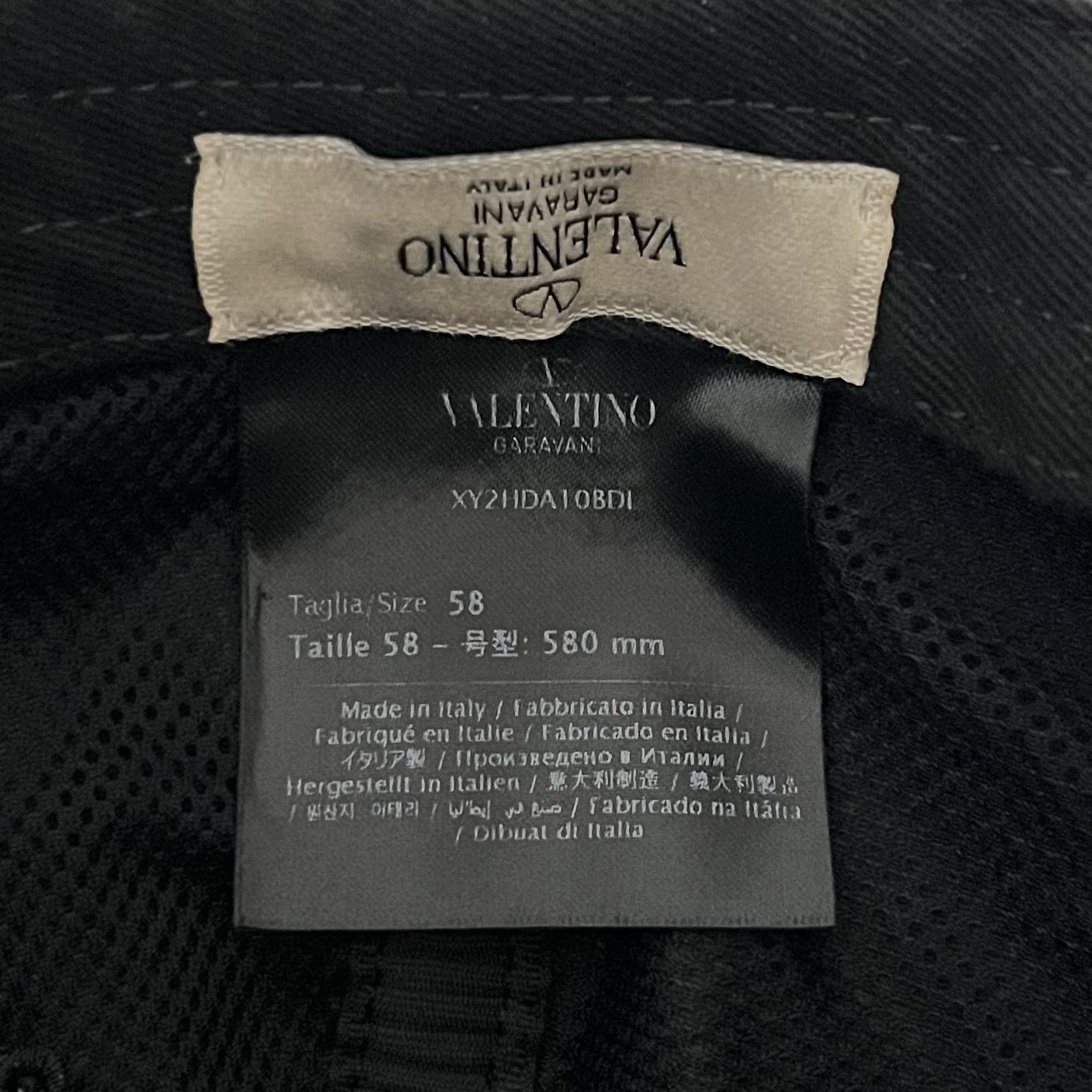 VALENTINO ヴァレンティノ キャップ 帽子 ブラック 刺繍 ビックロゴ