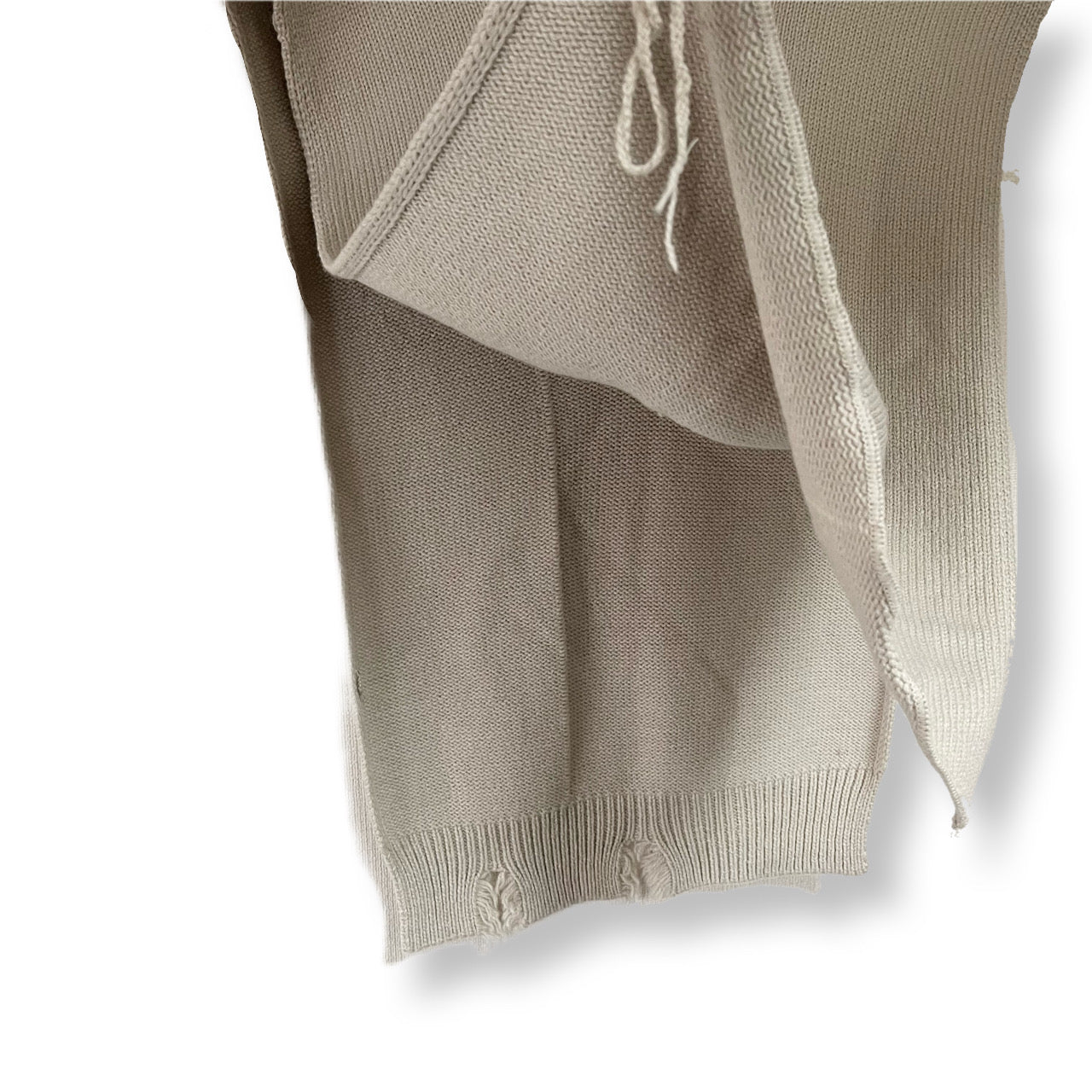 Maison Margiela knit vest with white tag and crash