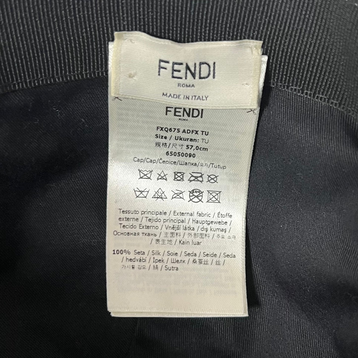 FENDI フェンディ キャップ ズッカ柄 ホワイト