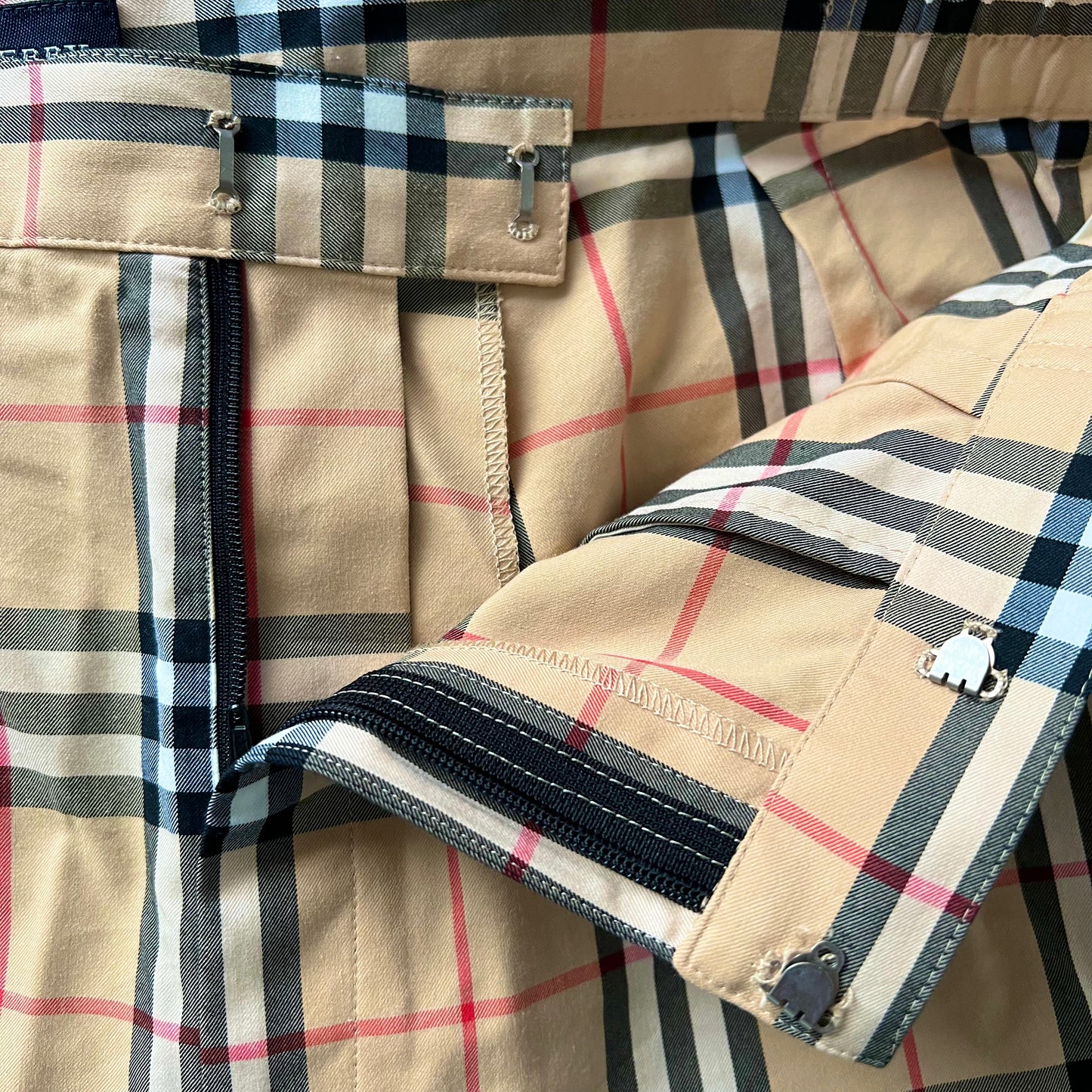 Burberry Nova Check Camel Golf Shorts Half
