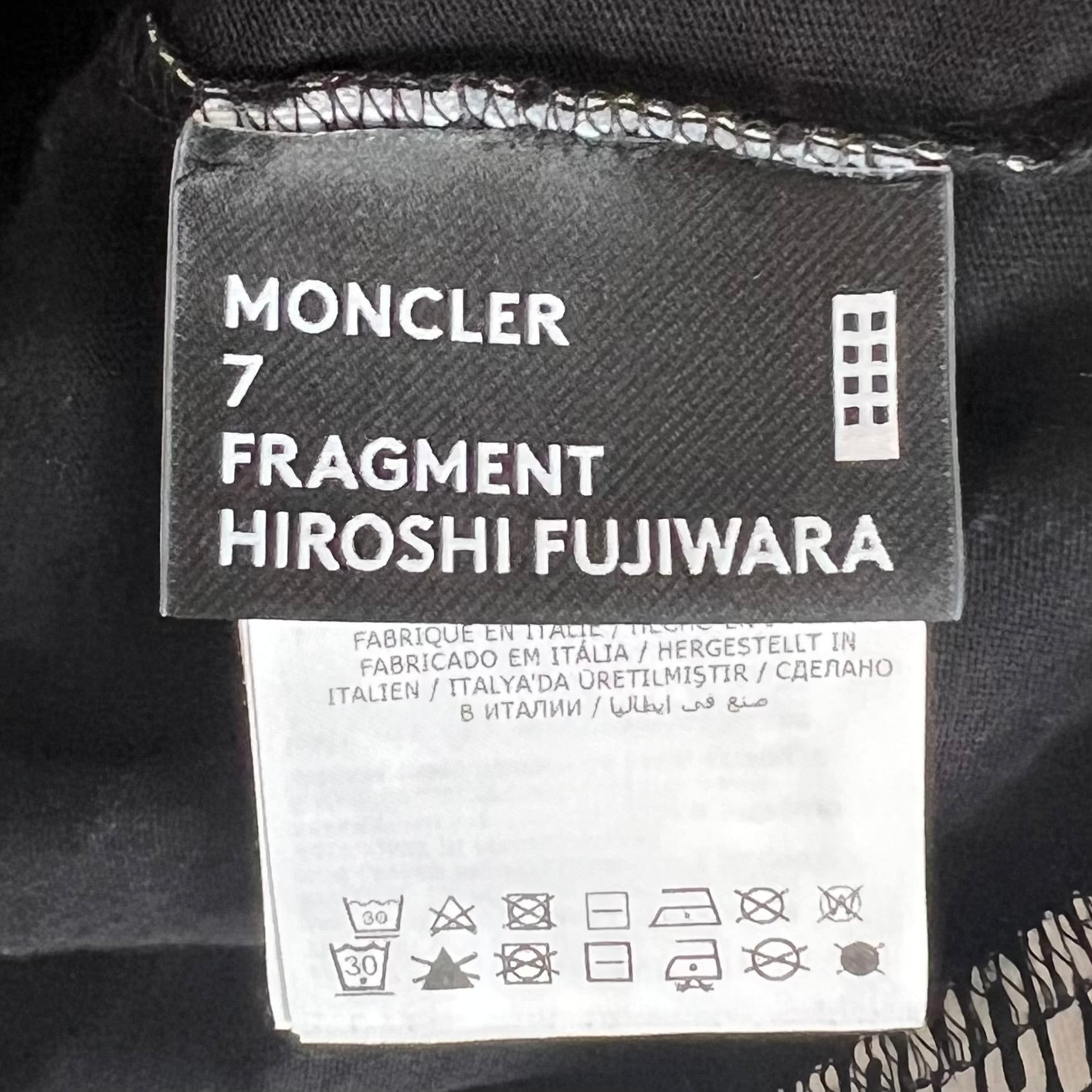 MONCLER モンクレール フラグメント Tシャツ　総柄