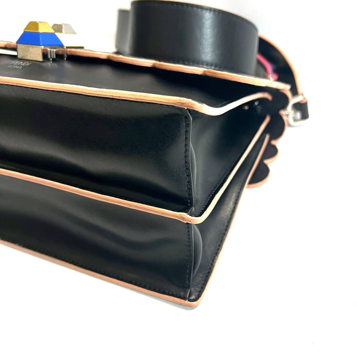 FENDI フェンディ ショルダーバッグ キャナイ ズッカ 2WAY
