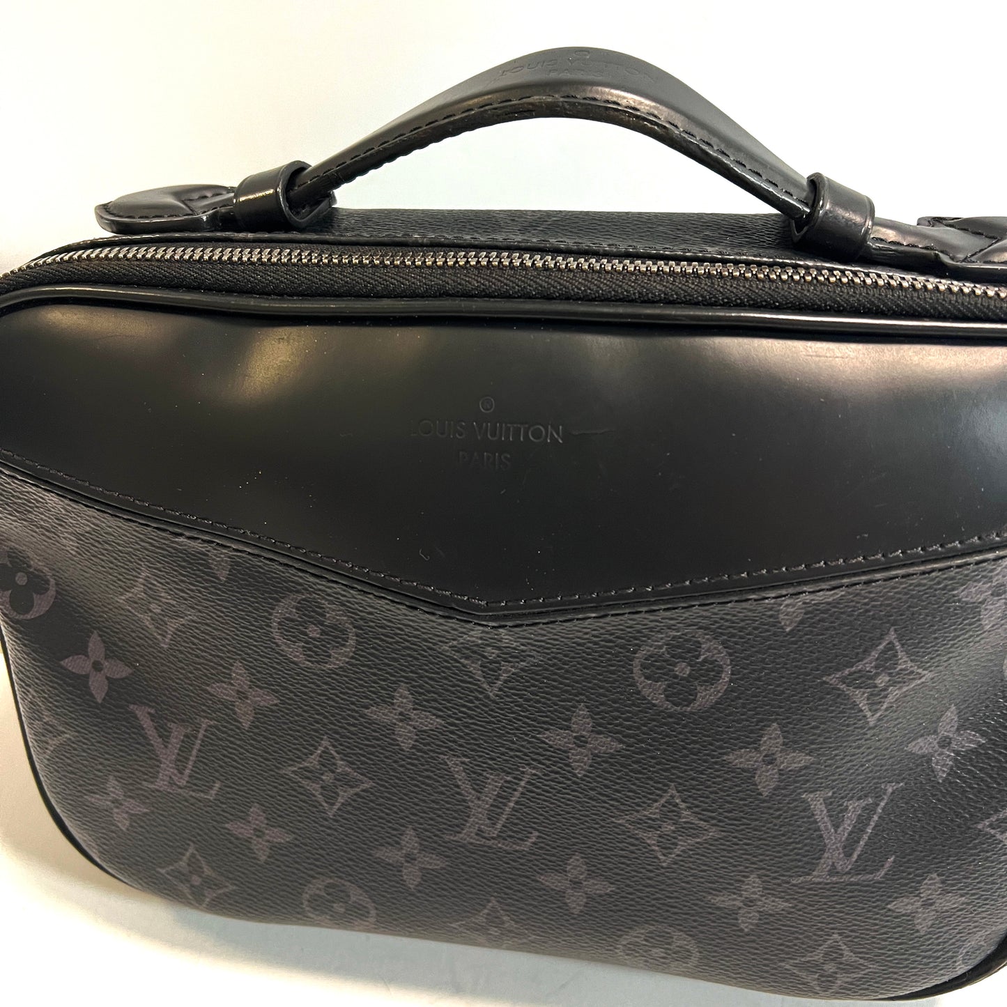 LOUIS VUITTON ルイヴィトン　バムバッグ　エクリプス