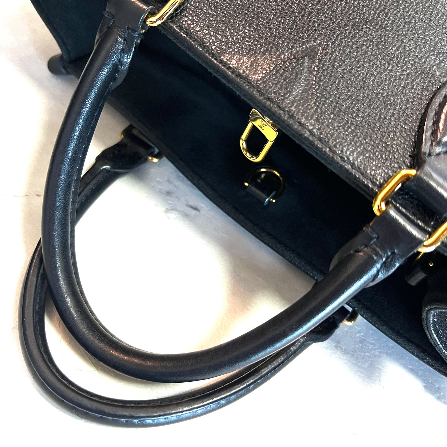 ルイヴィトン ハンドバッグ オンザゴー PM 2WAY