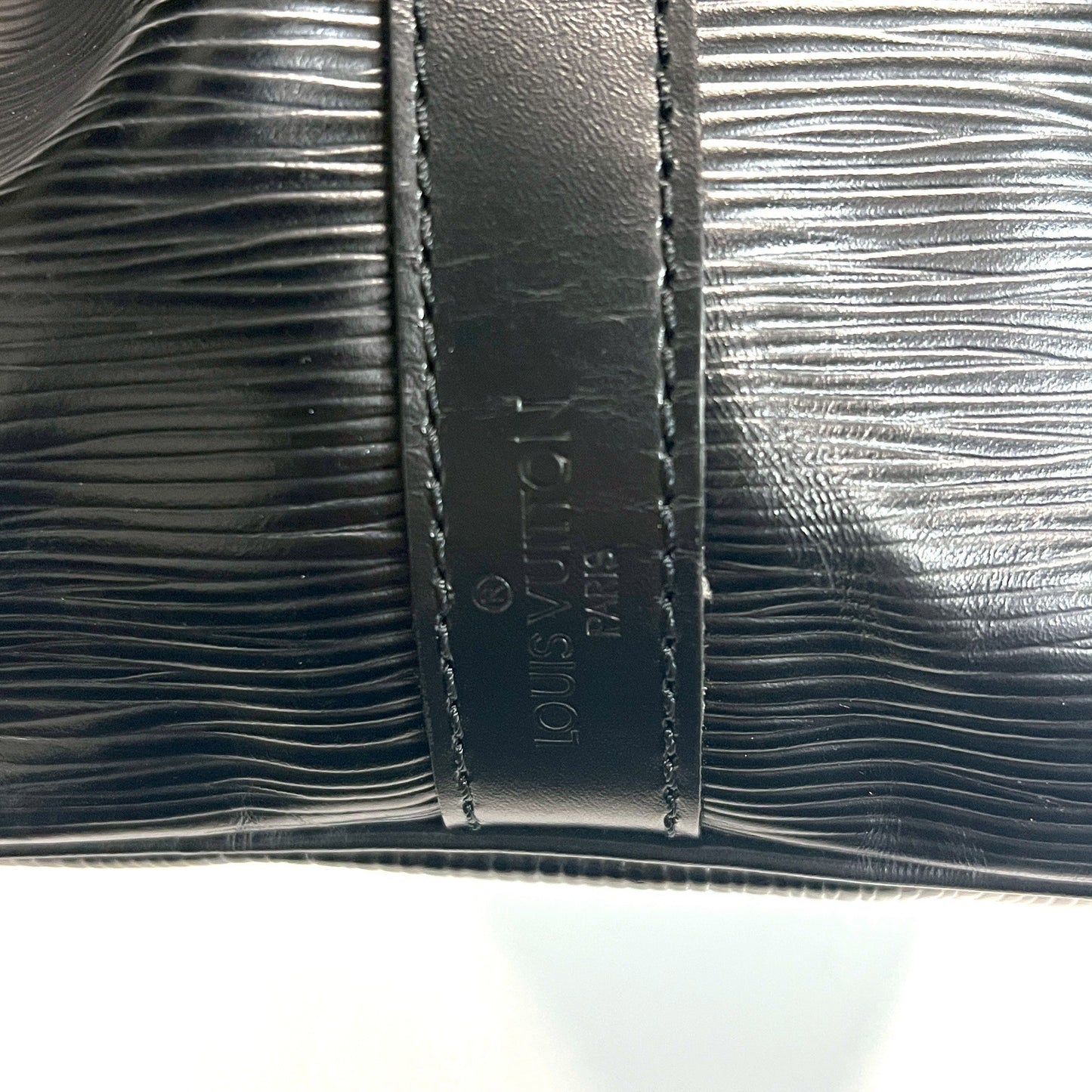 LOUIS VUITTON ルイヴィトン ノエ ショルダーバッグ エピ 巾着