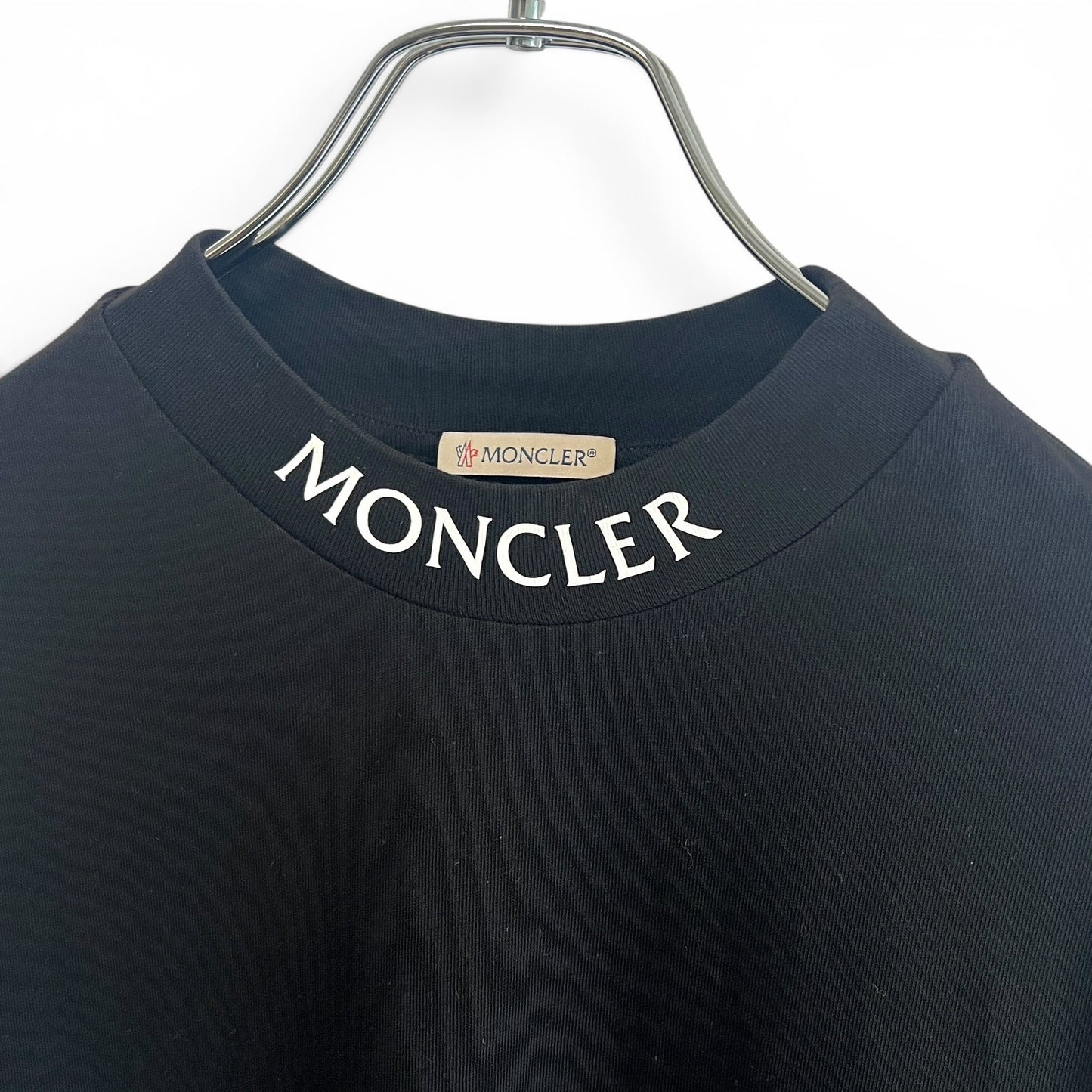 モンクレール Tシャツ モックネック 肩ロゴ