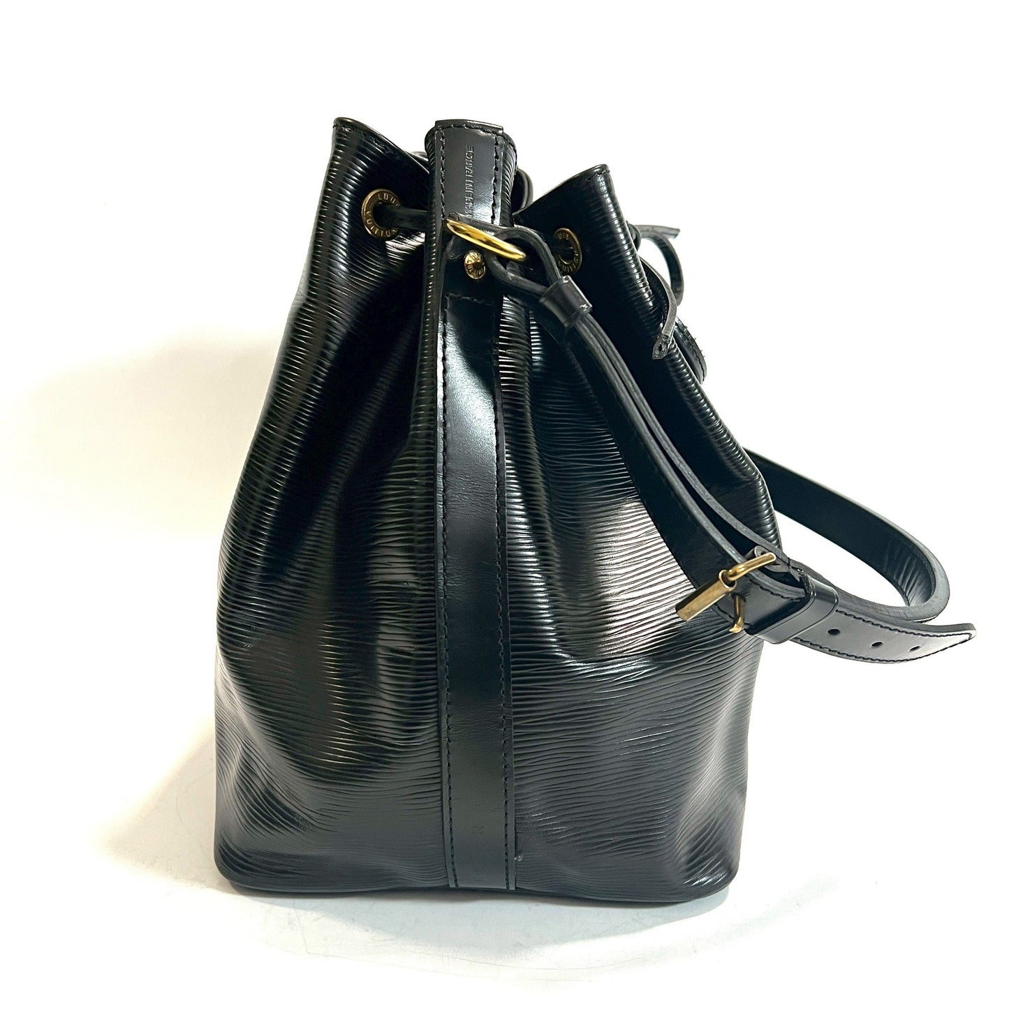 LOUIS VUITTON ルイヴィトン ノエ ショルダーバッグ エピ 巾着
