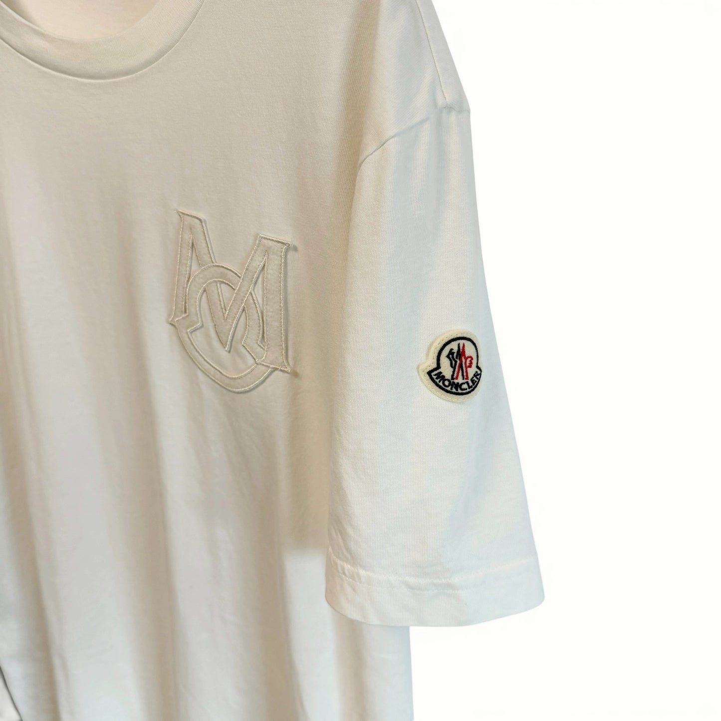 モンクレール 現行 Tシャツ モノグラムパッチ