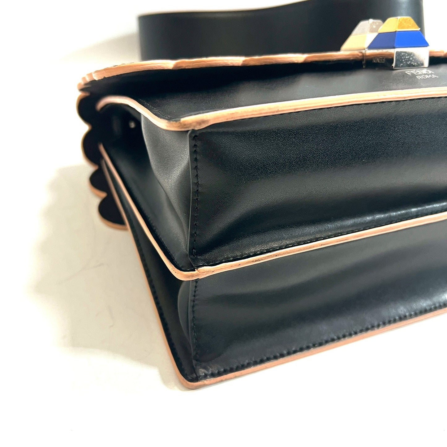 FENDI フェンディ ショルダーバッグ キャナイ ズッカ 2WAY