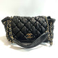 CHANEL シャネル ワンショルダーバッグ バブルキルト マトラッセ