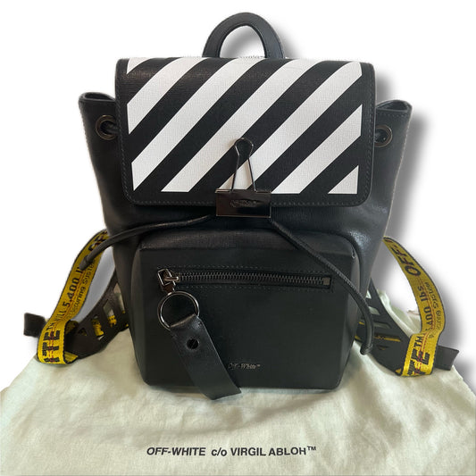 OFF-WHITE オフホワイト　リュック　バックパック