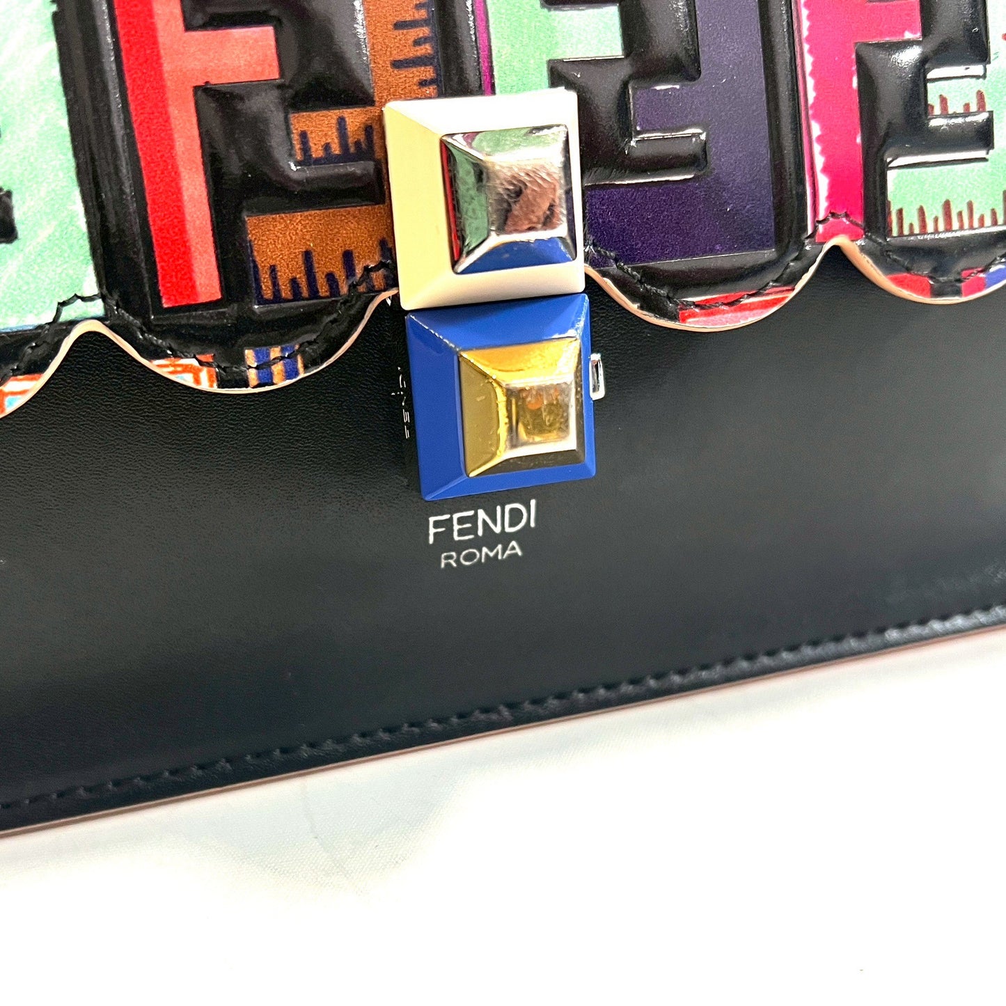 FENDI フェンディ ショルダーバッグ キャナイ ズッカ 2WAY