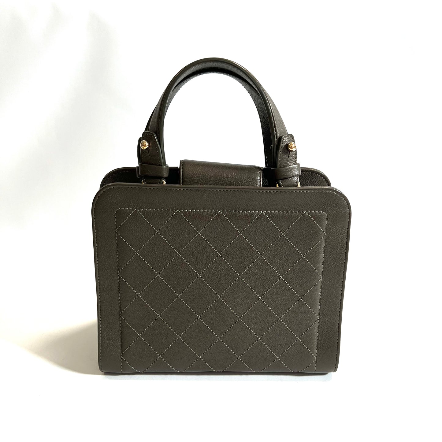 CHANEL シャネル　マトラッセ ショルダーバッグ　トップハンドル