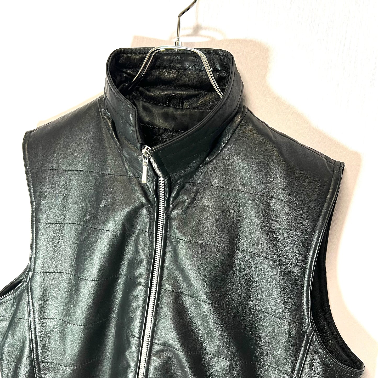 VALENTINO ヴァレンティノ　レザーベスト