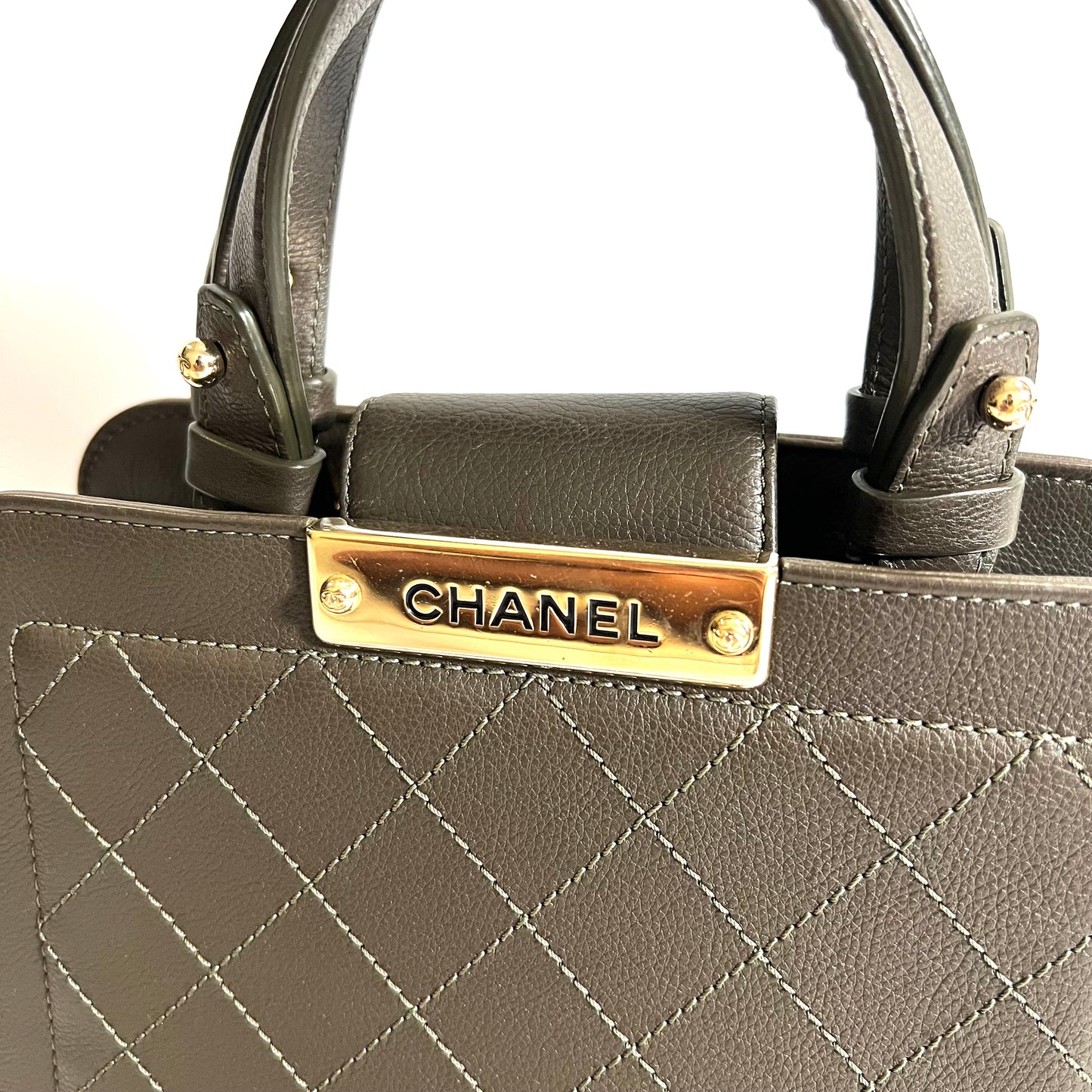 CHANEL シャネル　マトラッセ ショルダーバッグ　トップハンドル