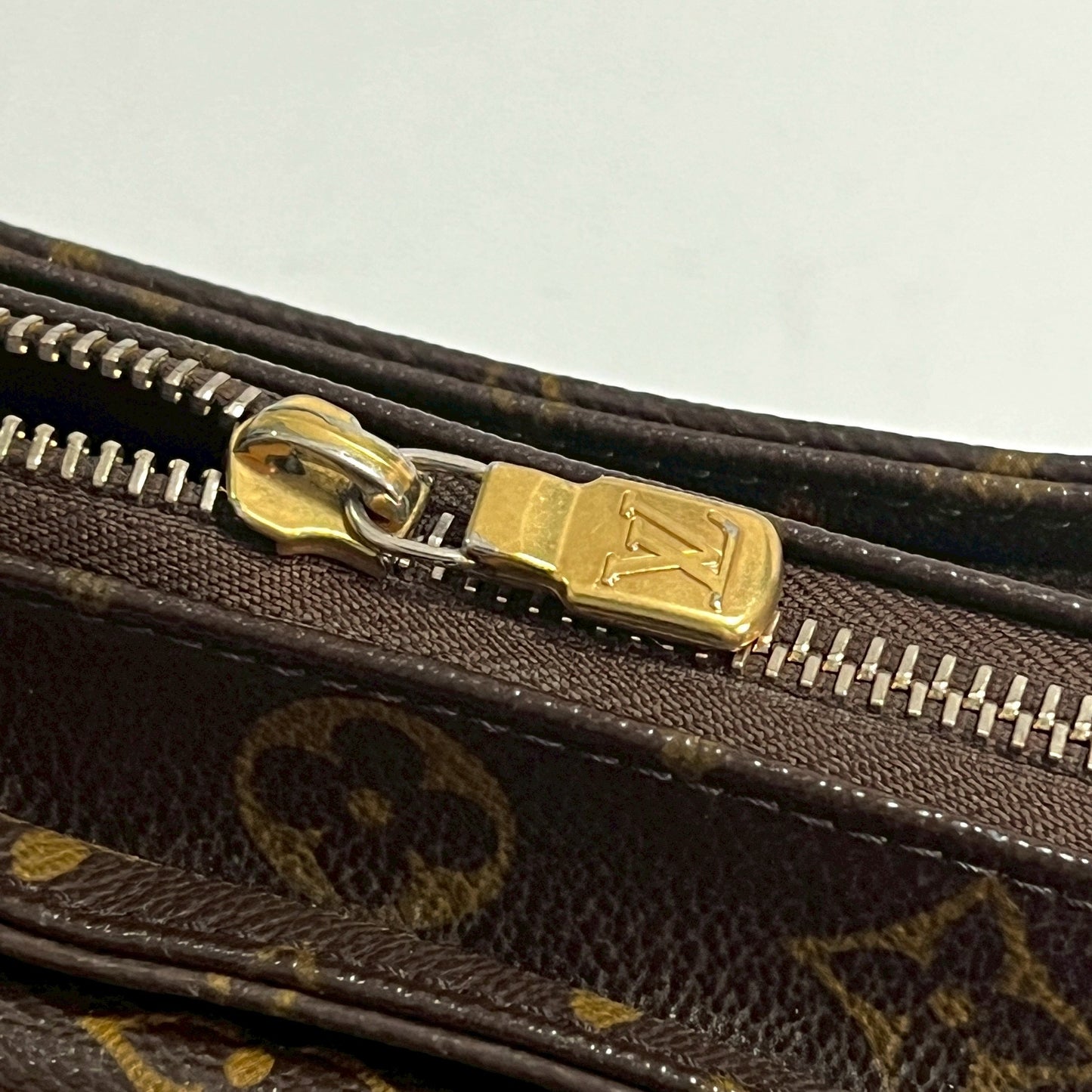 ルイヴィトン ショルダーバッグ ヴィバシテ MM