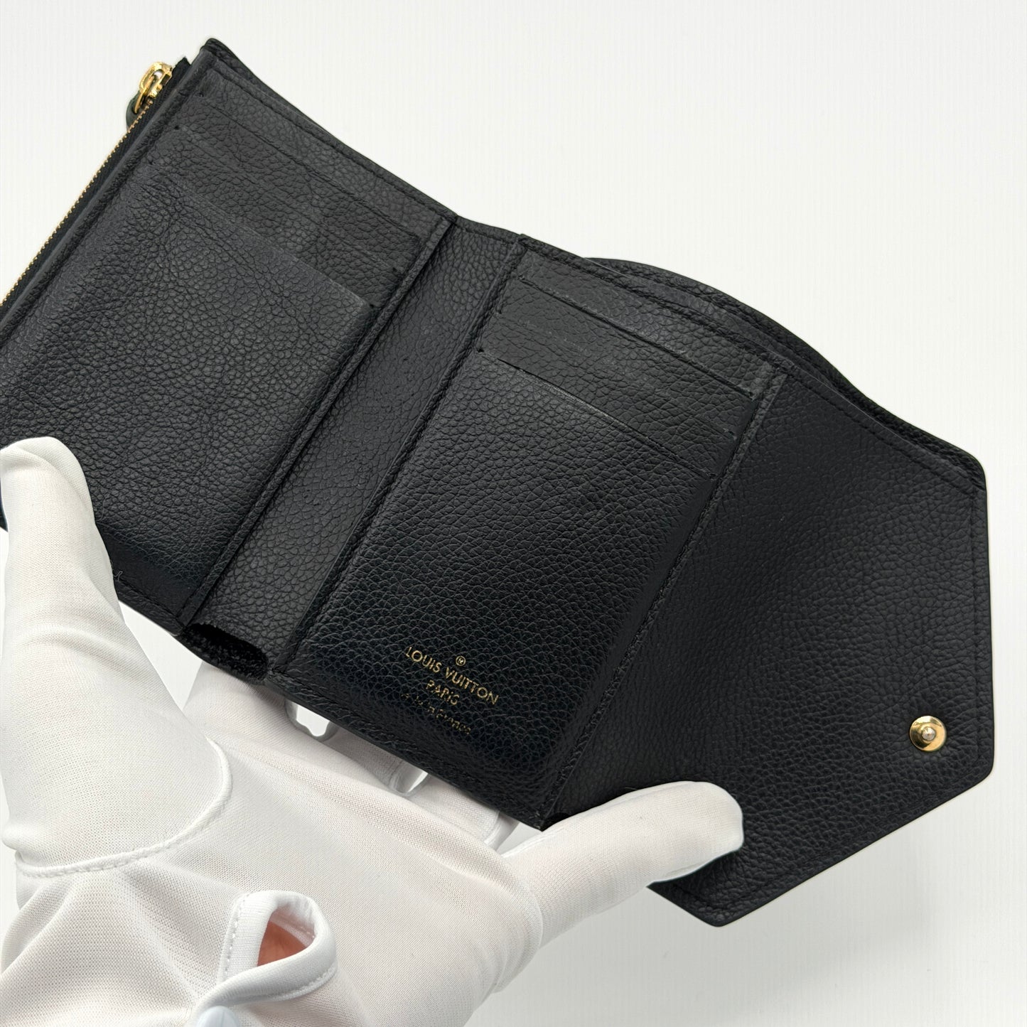 ルイヴィトン 折り財布 ポルトフォイユ ヴィクトリーヌ