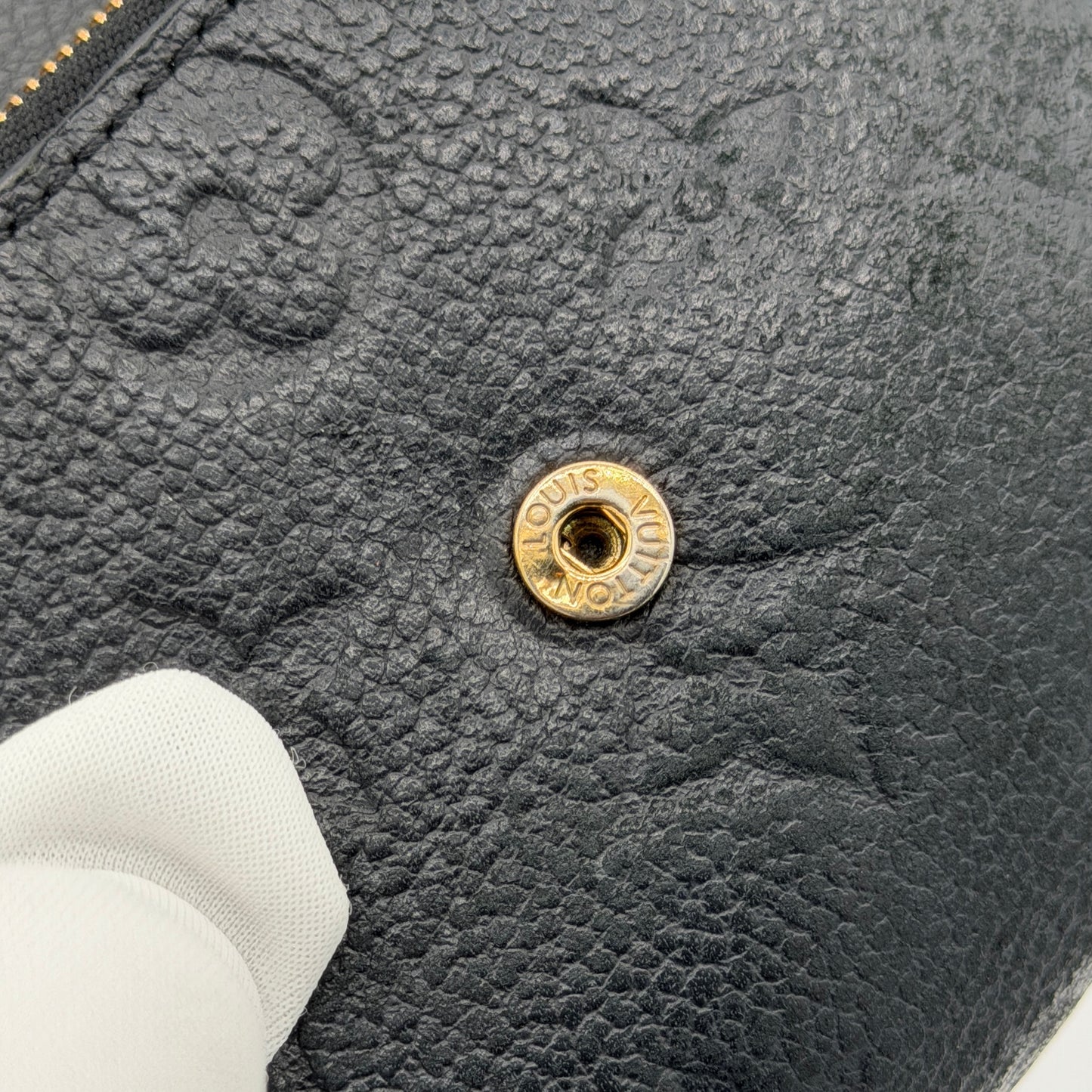 ルイヴィトン 折り財布 ポルトフォイユ ヴィクトリーヌ