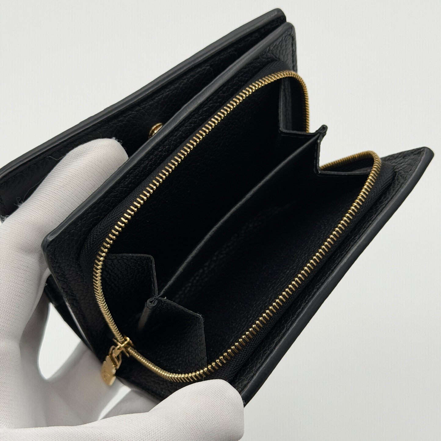 ルイヴィトン 折り財布 ポルトフォイユ クレア