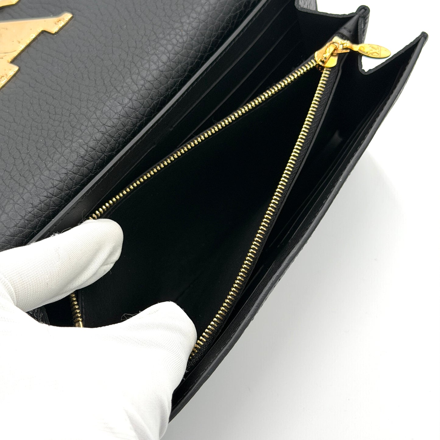 ルイヴィトン 長財布 ポルトフォイユ カプシーヌ スタッズ