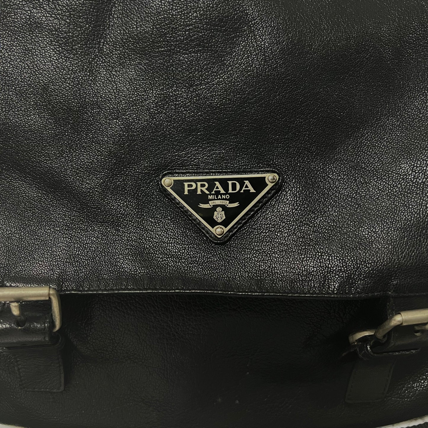 PRADA プラダ　ショルダーバッグ　オールレザー