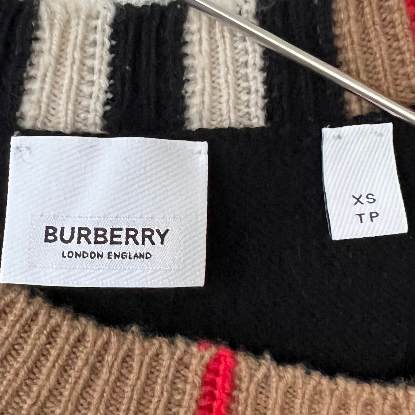 Burberry バーバリー ニット　セーター　ノバチェック